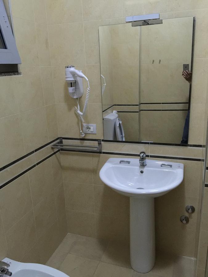 Herges Hotel Durrës Eksteriør bilde