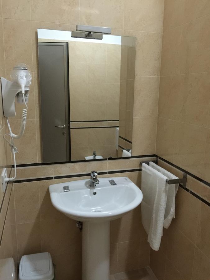 Herges Hotel Durrës Eksteriør bilde