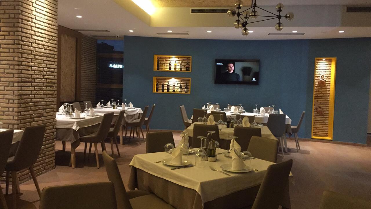 Herges Hotel Durrës Eksteriør bilde